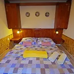 Appartamento Yellow Paradise House *