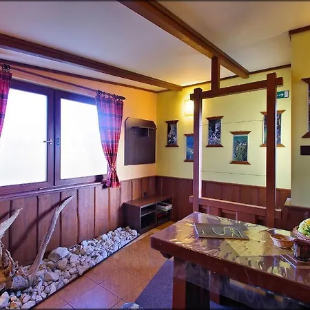 Yellow Paradise House شقة