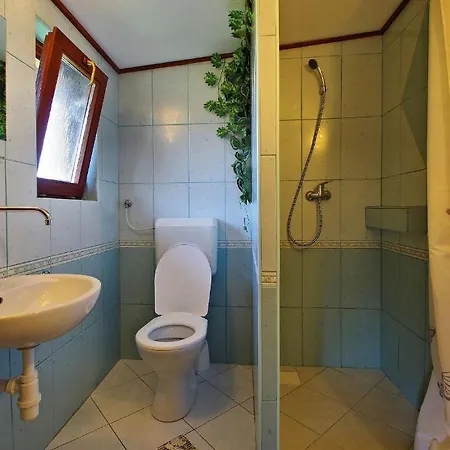 Yellow Paradise House Apartman