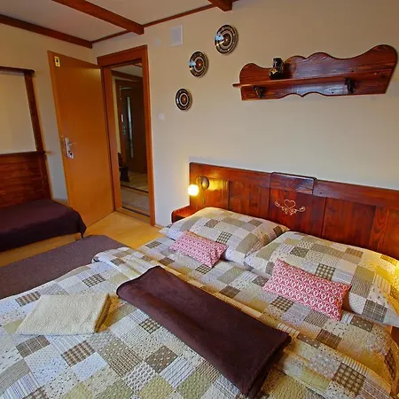 Yellow Paradise House Apartment *
