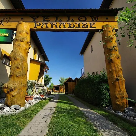 Yellow Paradise House Hrabušice