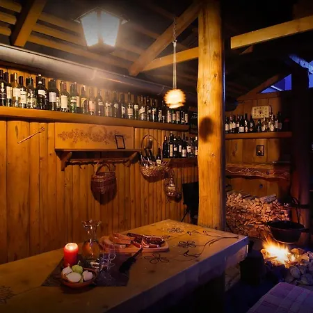 Yellow Paradise House شقة Hrabušice