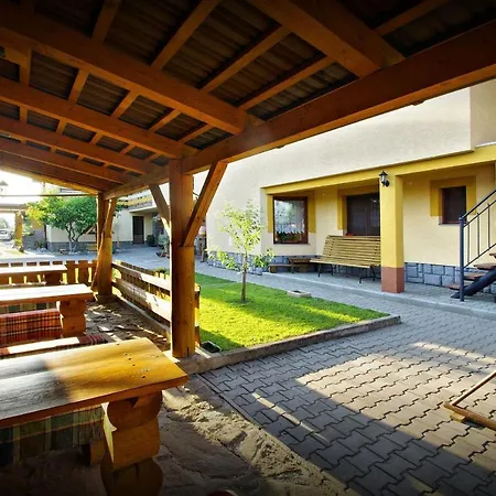 Apartman Yellow Paradise House *