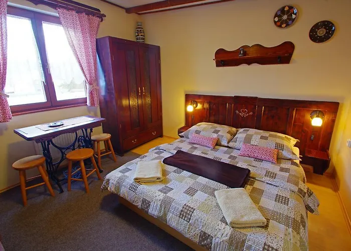 Yellow Paradise House アパート *